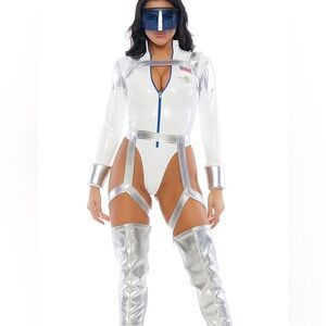 astronaut costume